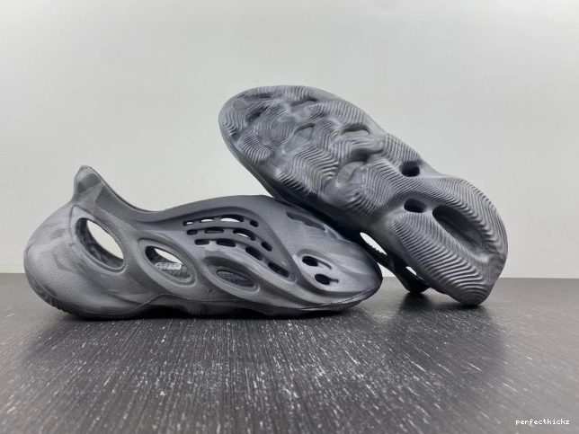 Granite MX Yeezy IE4931 Foam Adidas RNR 0818